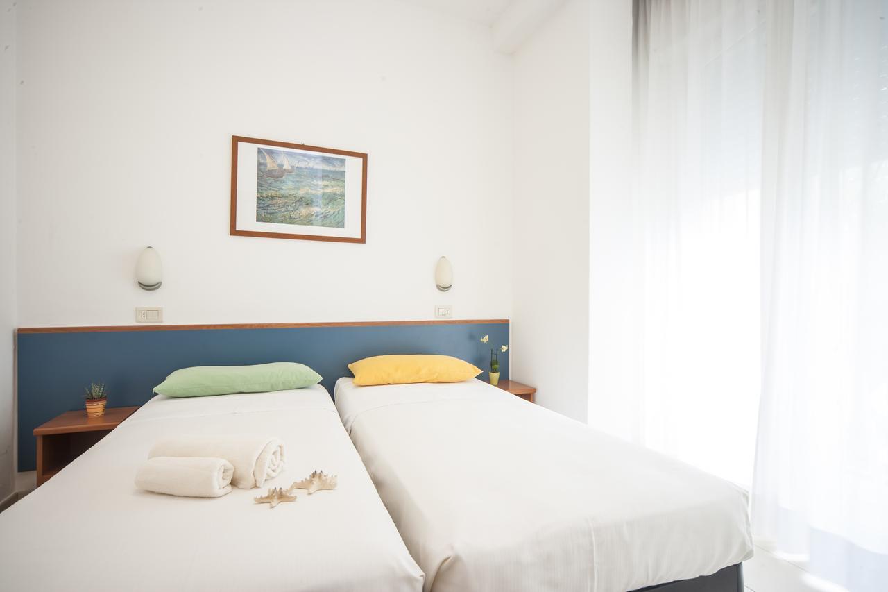 Hotel Taormina Riccione Dış mekan fotoğraf